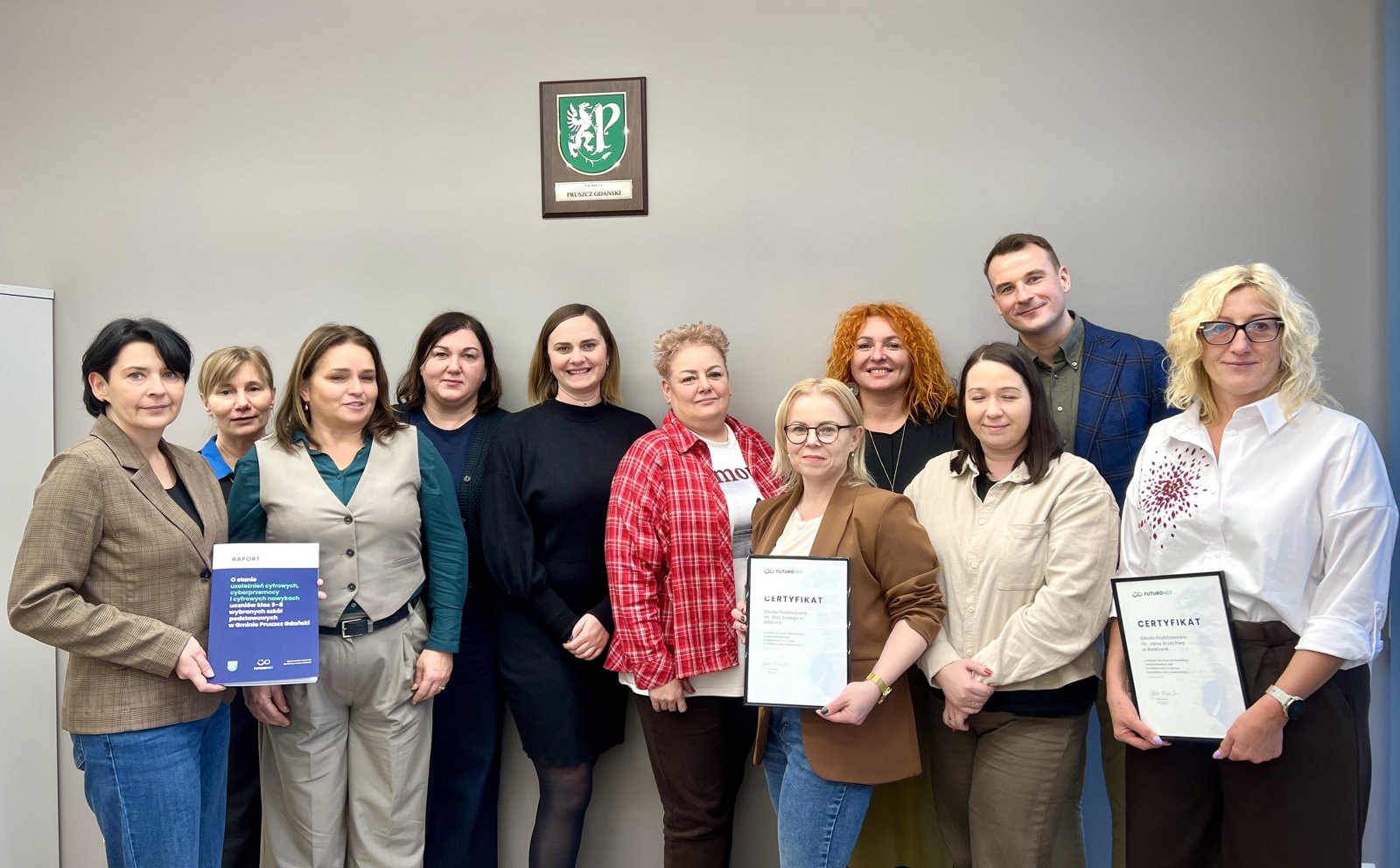 Jakub Płodzich, Prezes Zarządu Futuronet, wraz z przedstawicielami Urzędu Gminy Pruszcz Gdański