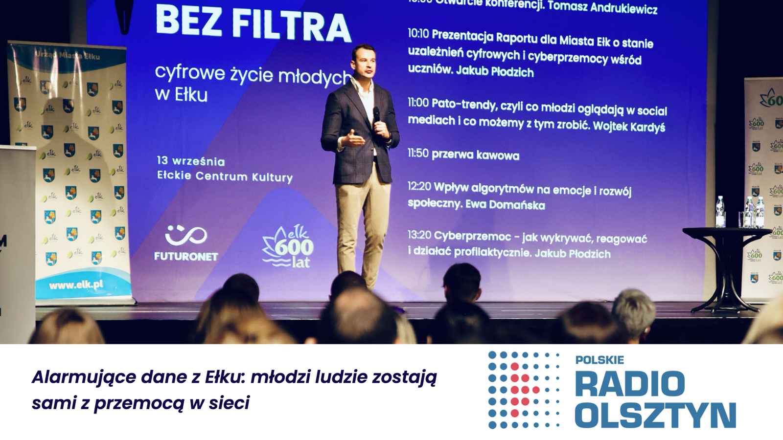 Jakub Płodzich, prezes Futuronet na konferencji Bez Filtra - cyfrowe życie młodych w Ełku